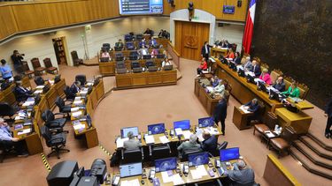 8M: Congreso ratifica convenio para erradicar violencia y acoso en espacios de trabajos