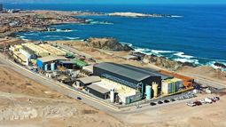 Los costos y beneficios de la inminente ley que regula la desalinización de agua de mar en Chile Los costos y beneficios de la inminente ley que regula la desalinización de agua de mar en Chile