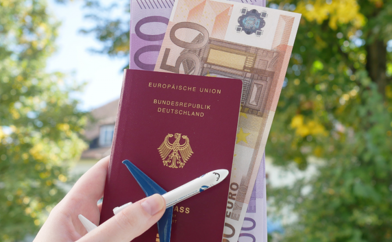 GOLDEN VISA APPARCEL LRMCOMUNICACIONES e1713986816842.png