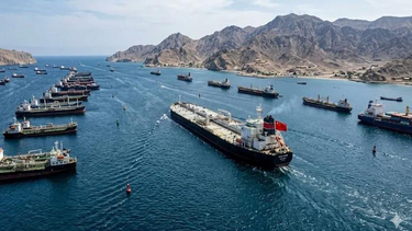Estados Unidos bombardea a Irán tras ofensiva en Estrecho de Ormuz.