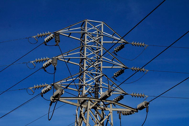 9035 linea electrica.jpg