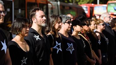 25 minutos de silencio por todos los muertos