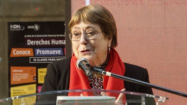 El huracán Bachelet: 51% podría votar por un candidato apoyado por ella en octubre