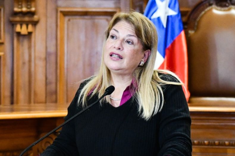 4843 angela vivanco.jpg