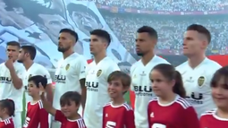 VIDEO| Niño español realiza saludo fascista mientras suena el himno español en la final de la Copa del Rey