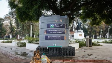 Corte de agua potable comienza este viernes y afectará a 6 comunas: Revisa el listado de puntos de abastecimiento