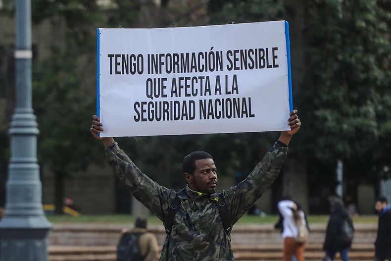 Hombre del cartel.jpg