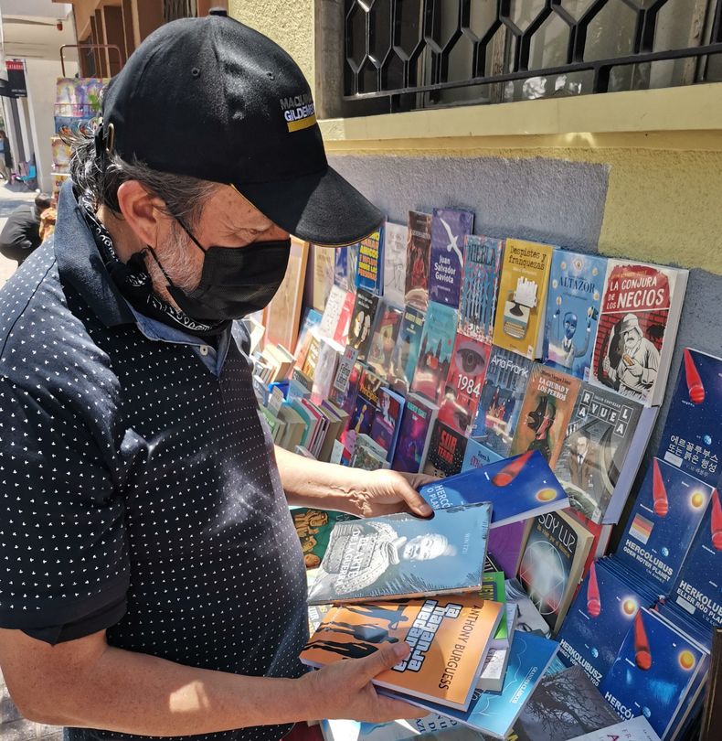 LibreroLastarria scaled.jpg