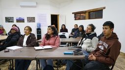 El curso de Aula Salar, impulsado por Novandino Litio y la UCN, entregó a vecinos y profesionales de San Pedro de Atacama herramientas técnicas y legales.