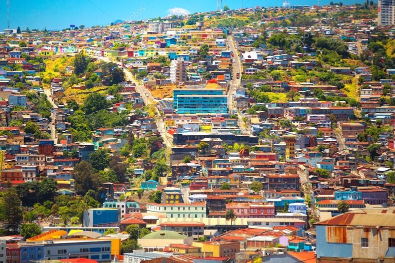 depositphotos_100796474 stock photo city of valparaiso chile.jpg