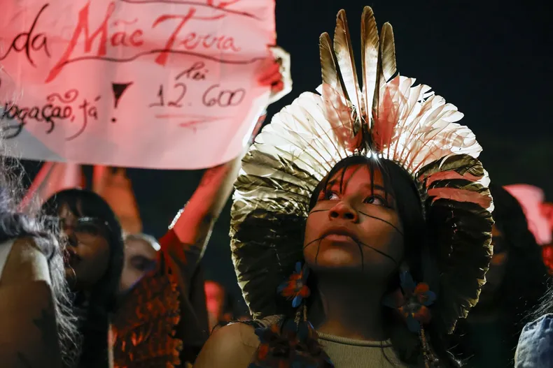 30487 indigenas amazonia.webp