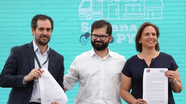 El Desconcierto | Ademas del ministro de Economia y la alcaldesa de Penalolen Carolina Leitao la actividad conto con la presencia del Presidente Gabriel Boric Agencia Uno.jpg
