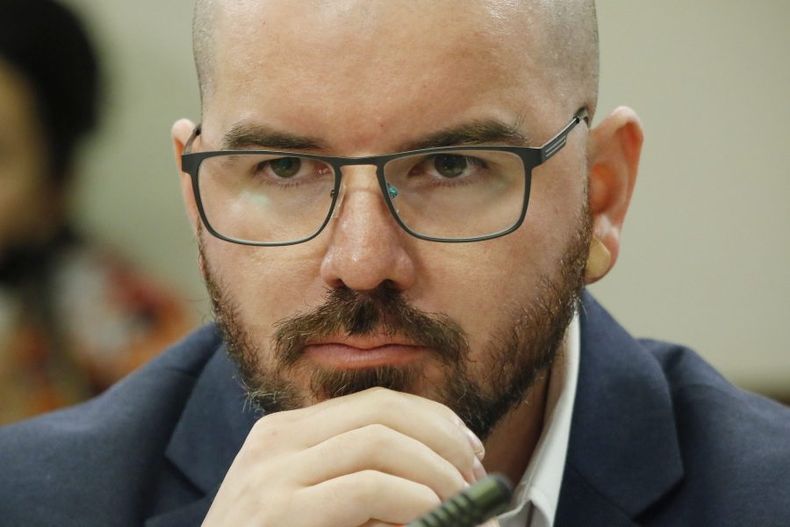 Ministro Giorgio Jackson scaled e1673989293475.jpg