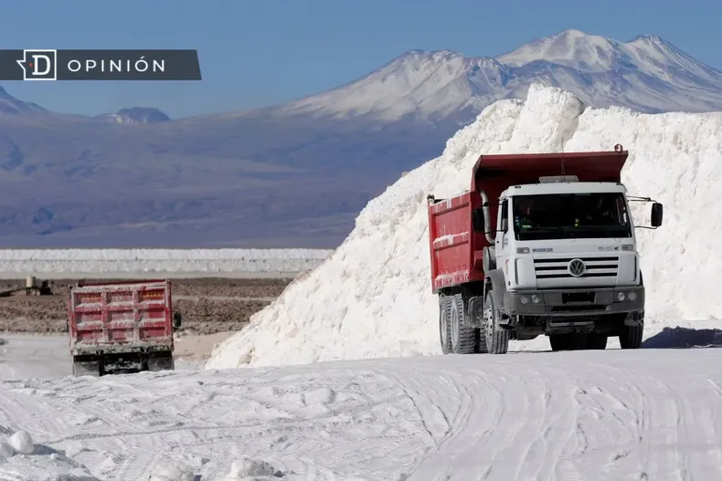 14666 camiones en el salar de atacama.webp