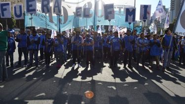 La situación no da para más: Movimientos sociales protestan contra los tarifazos y el acuerdo con el FMI en Argentina