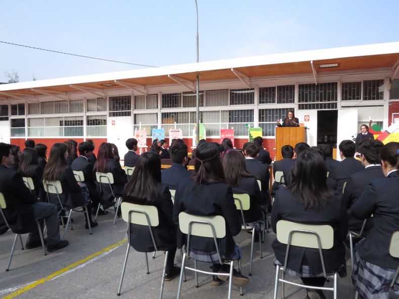 colegio isaac newton.jpg