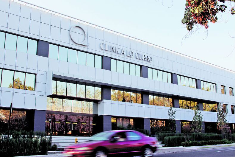 por  menoscabo y angustia  paciente sometida en clinica lo curro a cirugia mamaria sera compensada.jpg