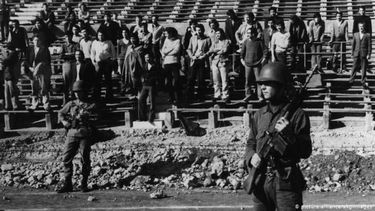 El Desconcierto | exmarinos torturados por companeros en 1973 logran ser indemnizados con medio millon de dolares.jpg