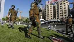 Organizaciones de DD.HH. y 8 senadores rechazan proyecto que exculpa a FF.AA. y Carabineros delitos durante 18-O