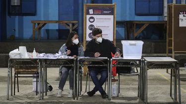 ¿Volviste a salir vocal de mesa? Experta explica por qué se repiten algunas personas