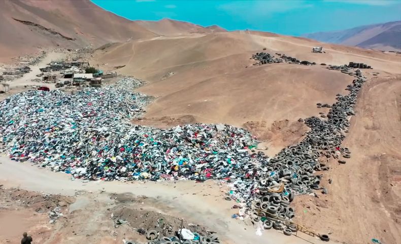 24805 desierto ropa.jpg
