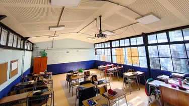 Pésima política: Colegio de Profesores se declara en alerta tras decisión de Kast de disminuir recursos en Educación