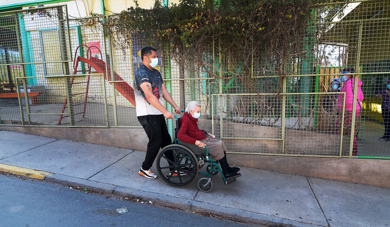 Plataforma para cuidadores referencial.jpg