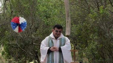 Vaticano dispensa del sacerdocio a cura chileno acusado de abuso de menores