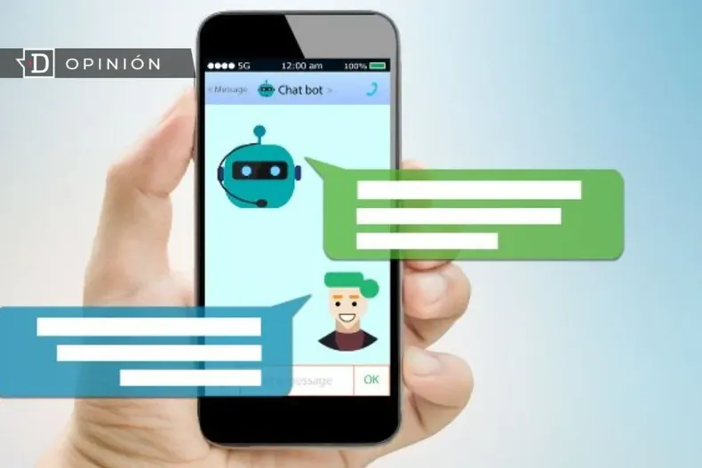 25389 una mano sosteniendo un celular con un chatbot abierto.webp