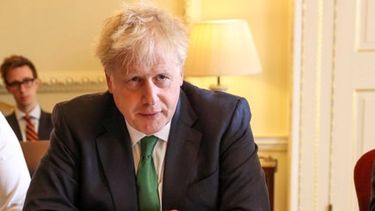 Boris Johnson trata de fortalecer su mandato, con los conservadores divididos