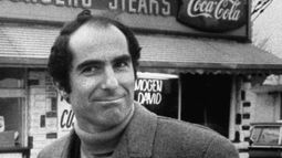 Me casé con un comunista, la obra de Philip Roth (1933-2018) que retrata el maccarthismo en el EEUU de los 50