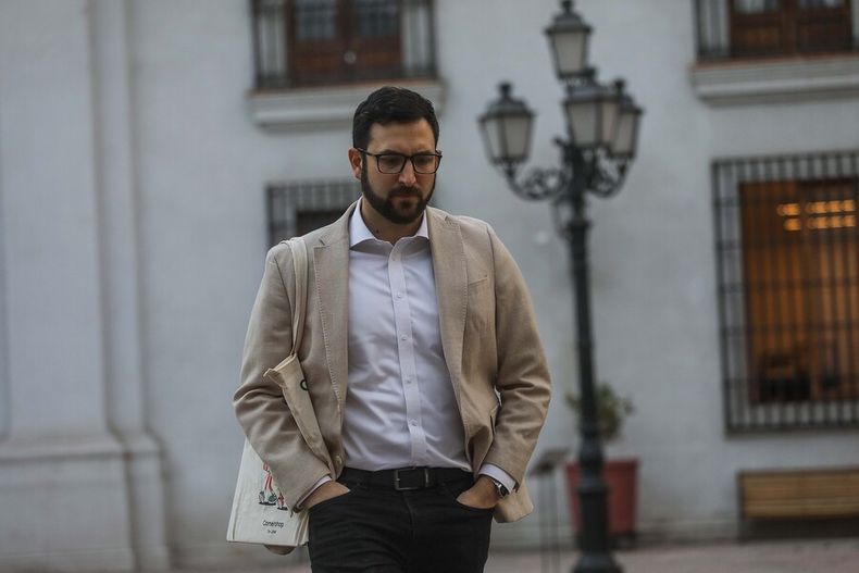 A_UNO_1511791.jpg
