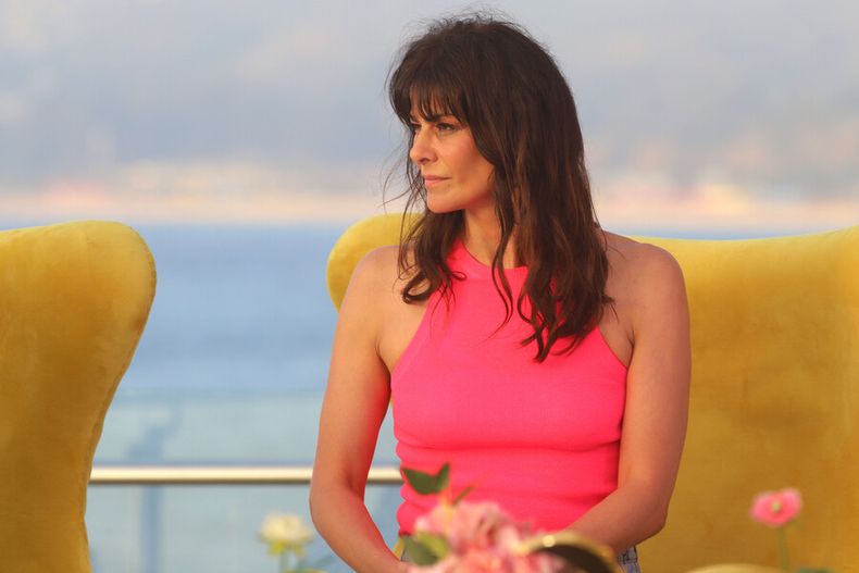 saco aplausos tonka tomicic reacciona a chiste de relojes de fabrizio copano.jpg