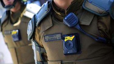 Policías deberán portar cámaras corporales: Grabarán actuaciones en lugares públicos y cerrados