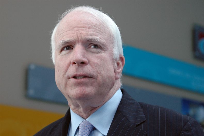 John_McCain_ _Guard_Association_of_the_United_States_General_Conference.jpg
