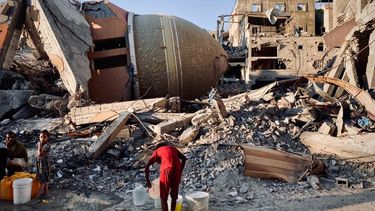 Los recién nacidos en Gaza viven en refugios de plástico: Lo duro de dar a luz en medio del conflicto