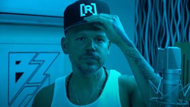 Residente hace mea culpa tras crítica de medio feminista sobre letra contra J Balvin