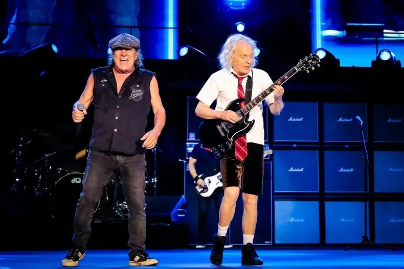 25174 acdc chile.webp