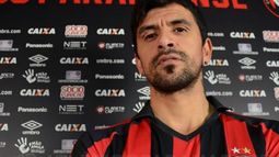 La cruda denuncia de la esposa del futbolista Luis González: Me colgó en la baranda y llamó a mis hijos para que me vieran caer