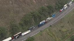 Brasil vive tensa noche: Adherentes de Bolsonaro denuncian fraude y bloquean carreteras