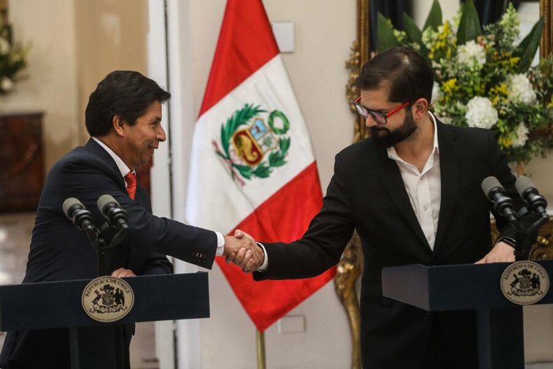 Pedro Castillo Gabriel Boric.jpg