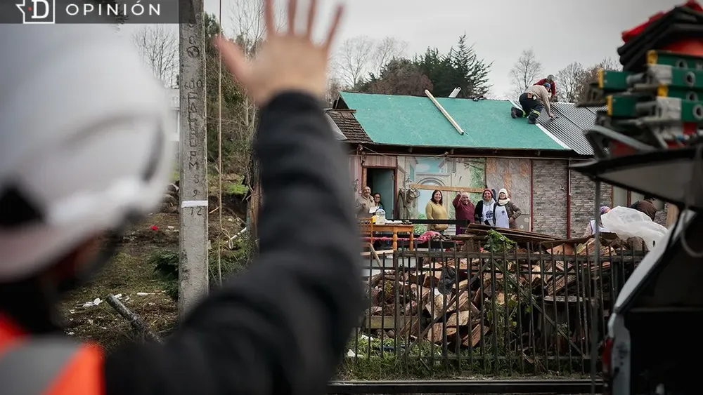 A un mes del tornado, Puerto Varas se levanta con más fuerza que nunca