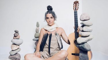 VIDEO| Homenaje a las Aguas del Mapocho: El último estreno de Natalia Contesse