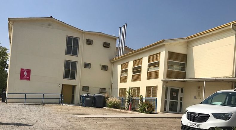 A_UNO_1171535.jpg