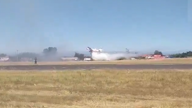 VIDEO| Momento exacto en que avioneta de CONAF se estrella mientras combatía incendio forestal