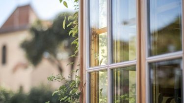 Municipio de Lota ordenó demoler ventanas de casa por incumplir distanciamiento: Dueño apeló y perdió
