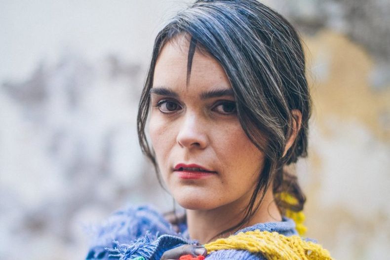 camila moreno 900x600 1.jpg