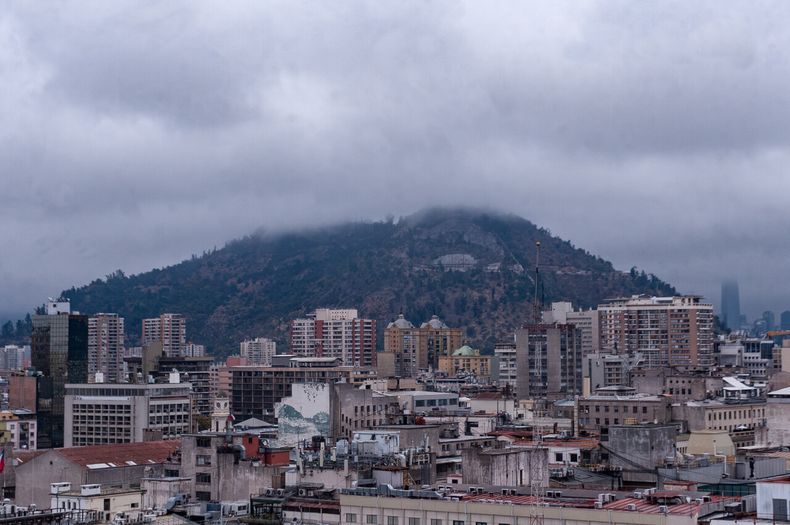 La Dirección Meteorológica de Chile actualizó reporte de la lluvia en Santiago - Agencia Uno