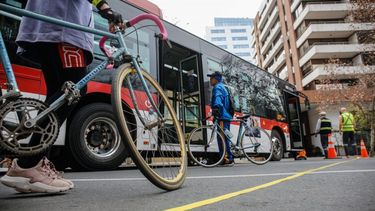 Presentan en Chile el primer bus impulsado por hidrógeno verde en el país