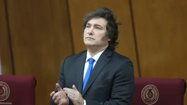 Economía de la Argentina de Milei sigue sufriendo: Presión cambiaria no cede y el dólar alcanza nuevo récord